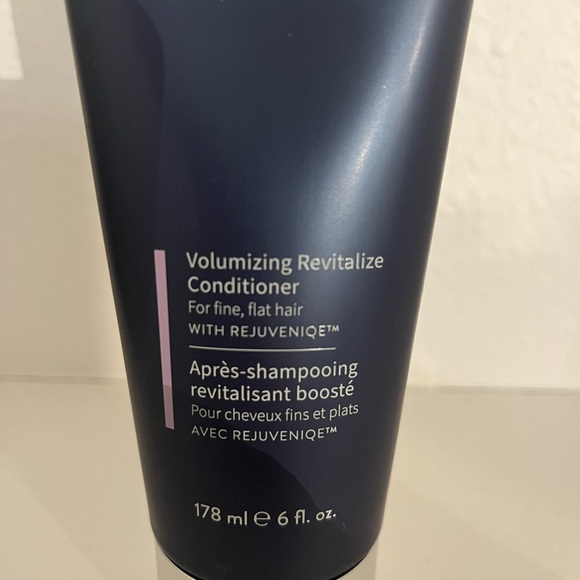 Monat Volumizing Revitalize Conditioner - Picture 2 of 4